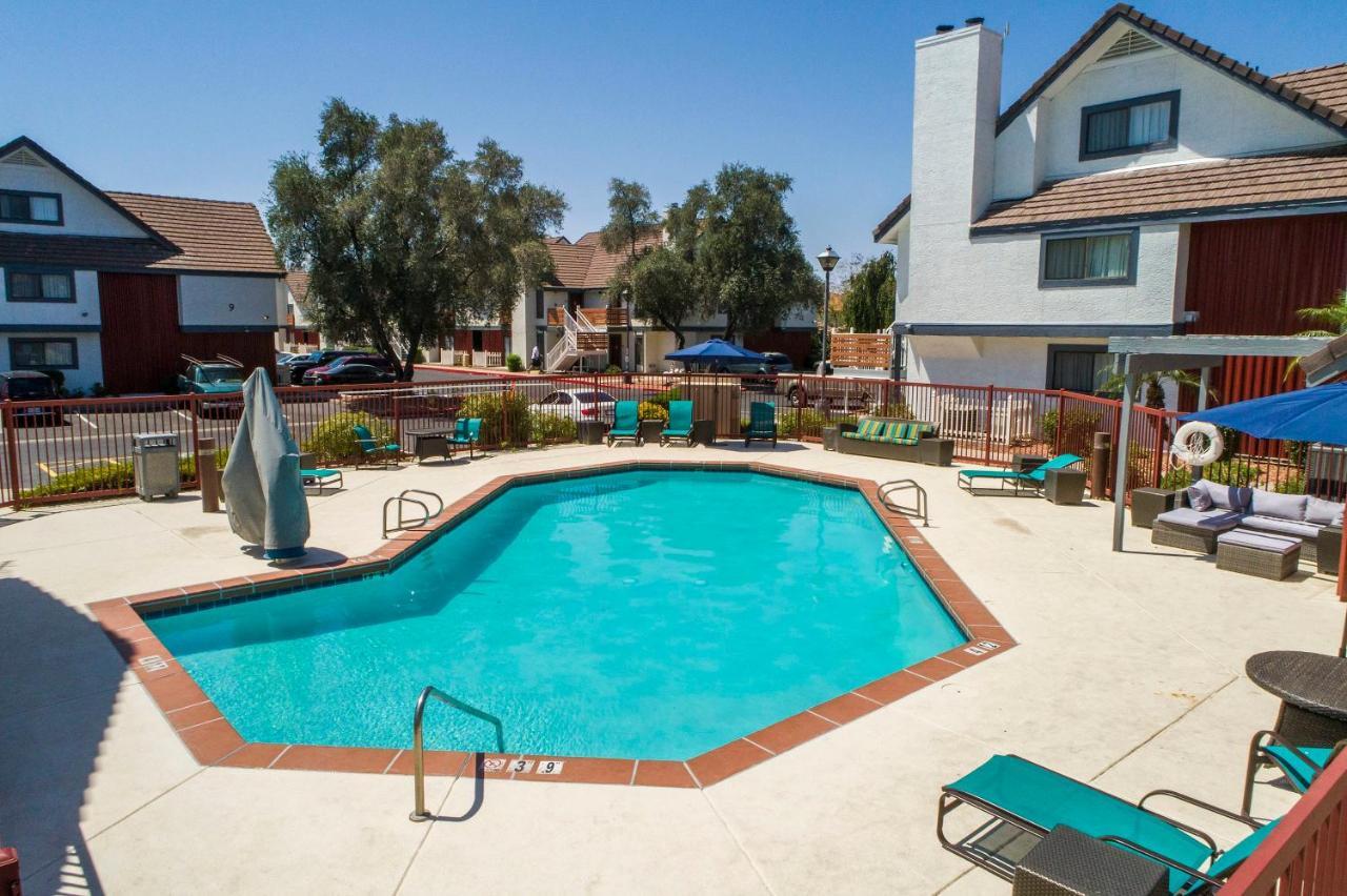Metro Phx Downstairs Studio Sleeps 4 Ada Accessible フェニックス エクステリア 写真