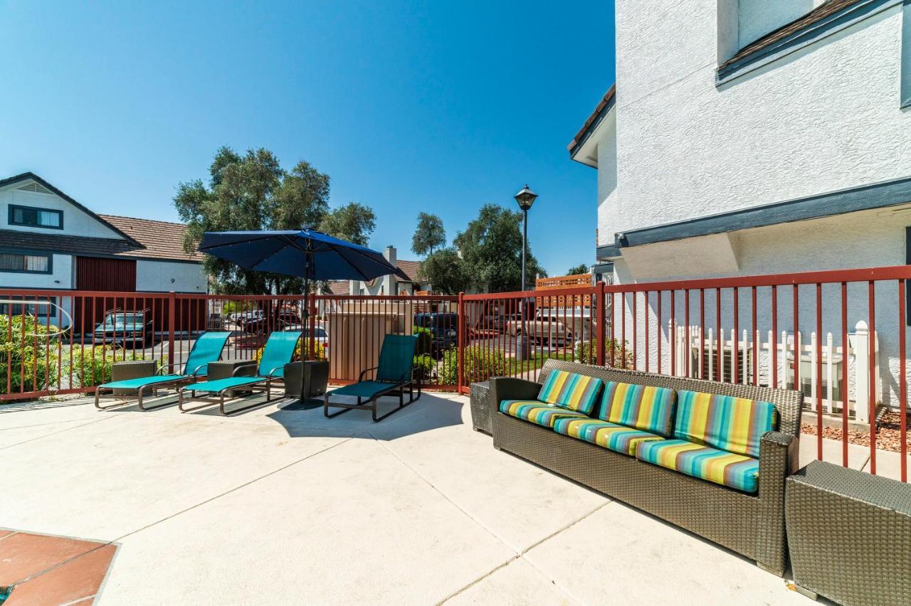 Metro Phx Downstairs Studio Sleeps 4 Ada Accessible フェニックス エクステリア 写真